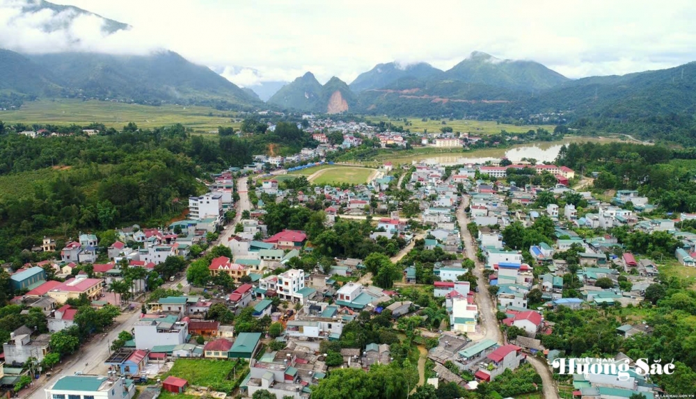 Hai cây đa Di sản: Dấu ấn 500 năm và khát vọng Than Uyên vươn mình trong kỷ nguyên mới Hai cây đa Di sản: Dấu ấn 500 năm và khát vọng Than Uyên vươn mình trong kỷ nguyên mới