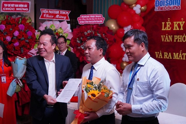Tạp chí Kinh tế và Đồ uống vững bước tiến vào kỷ nguyên số tại TP. Hồ Chí Minh Tạp chí Kinh tế và Đồ uống vững bước tiến vào kỷ nguyên số tại TP. Hồ Chí Minh
