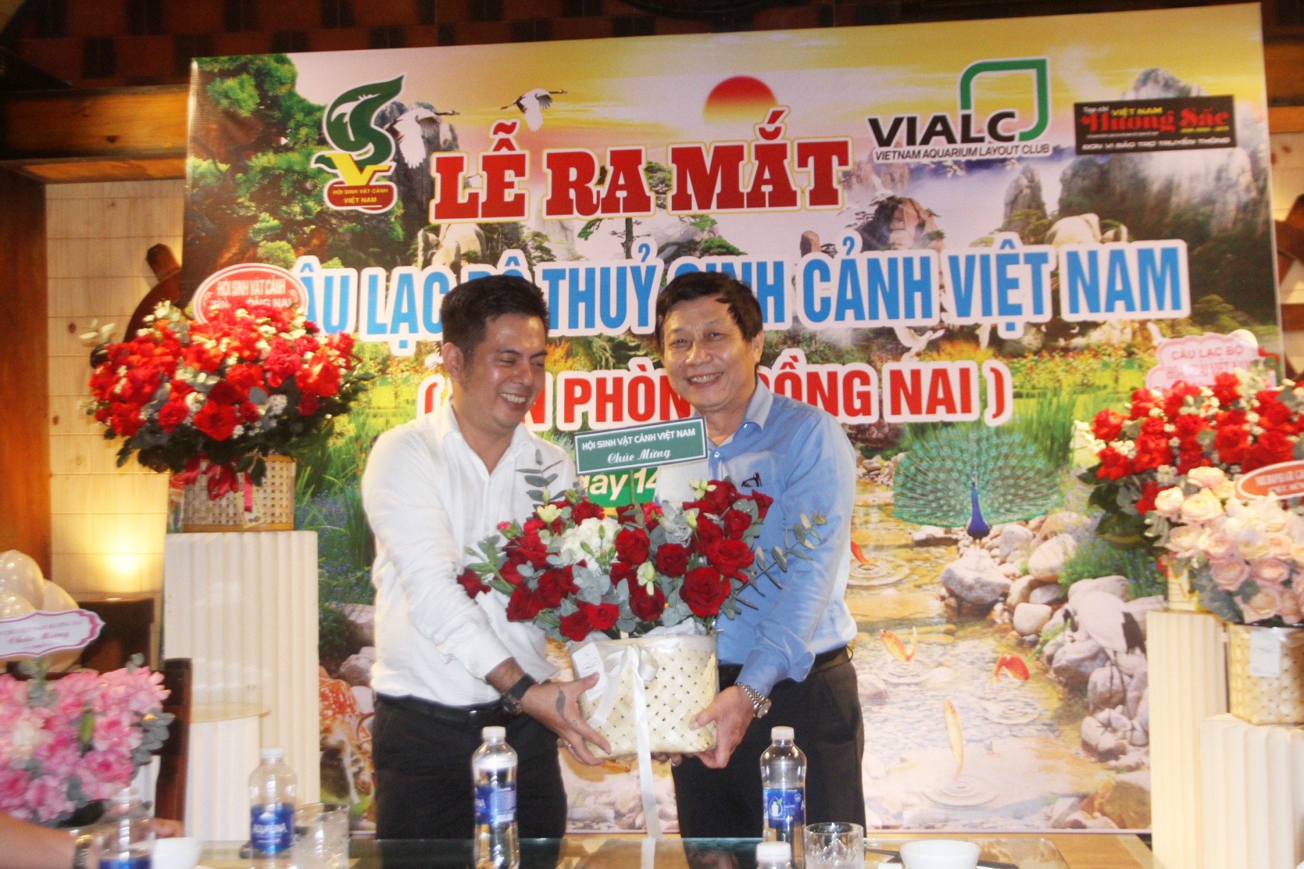 CLB Thủy sinh cảnh Việt Nam: từng bước kiện toàn sân chơi chuyên nghiệp CLB Thủy sinh cảnh Việt Nam: từng bước kiện toàn sân chơi chuyên nghiệp