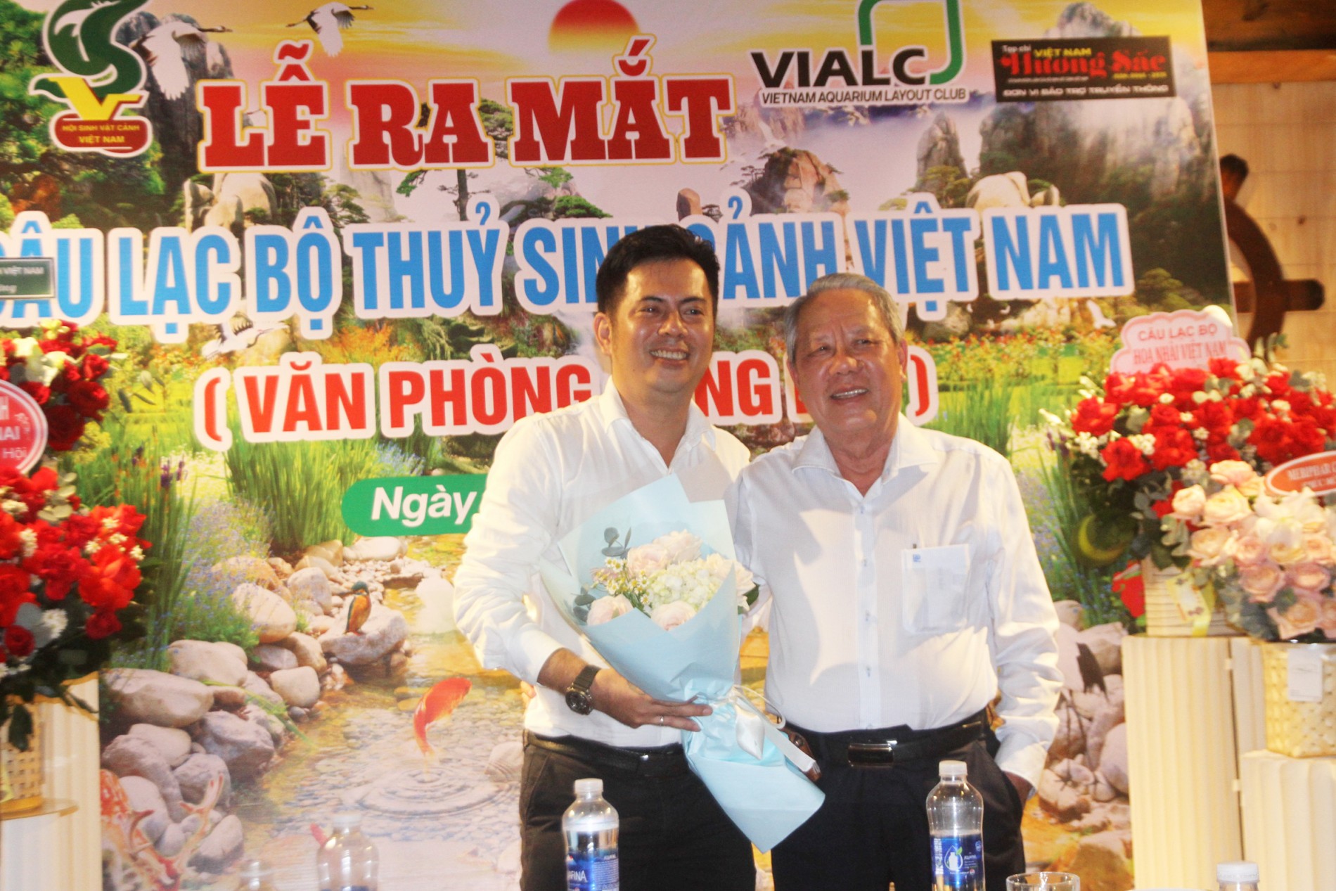 CLB Thủy sinh cảnh Việt Nam: từng bước kiện toàn sân chơi chuyên nghiệp CLB Thủy sinh cảnh Việt Nam: từng bước kiện toàn sân chơi chuyên nghiệp