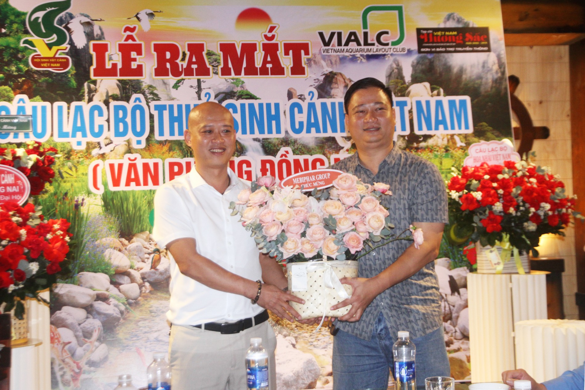 CLB Thủy sinh cảnh Việt Nam: từng bước kiện toàn sân chơi chuyên nghiệp CLB Thủy sinh cảnh Việt Nam: từng bước kiện toàn sân chơi chuyên nghiệp