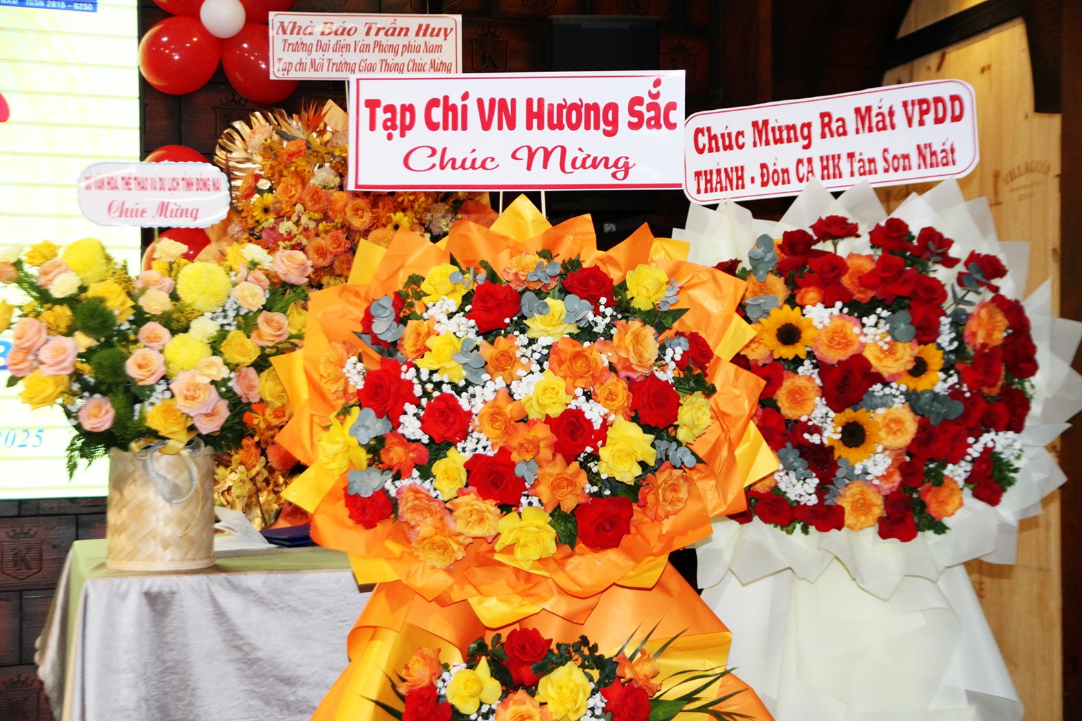 Ra mắt VPĐD Đồng Nai: Tạp chí Doanh nghiệp Việt Nam tăng cường đồng hành cùng doanh nhân khu vực Đông Nam Bộ Ra mắt VPĐD Đồng Nai: Tạp chí Doanh nghiệp Việt Nam tăng cường đồng hành cùng doanh nhân khu vực Đông Nam Bộ