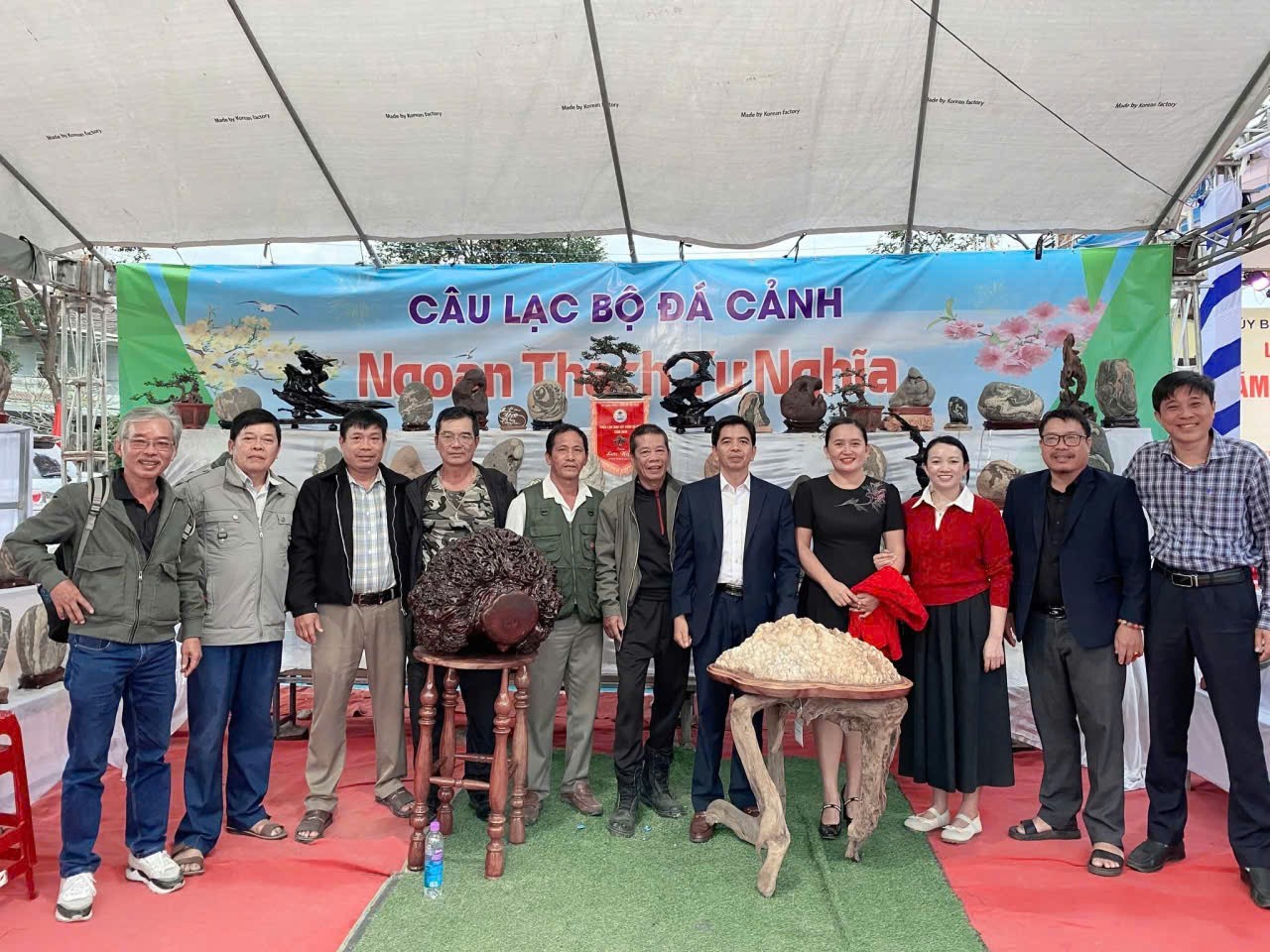 Ngắm các tác phẩm đá cảnh trong Triển lãm Sinh vật cảnh An Phú – Xuân 2026 Ngắm các tác phẩm đá cảnh trong Triển lãm Sinh vật cảnh An Phú – Xuân 2026