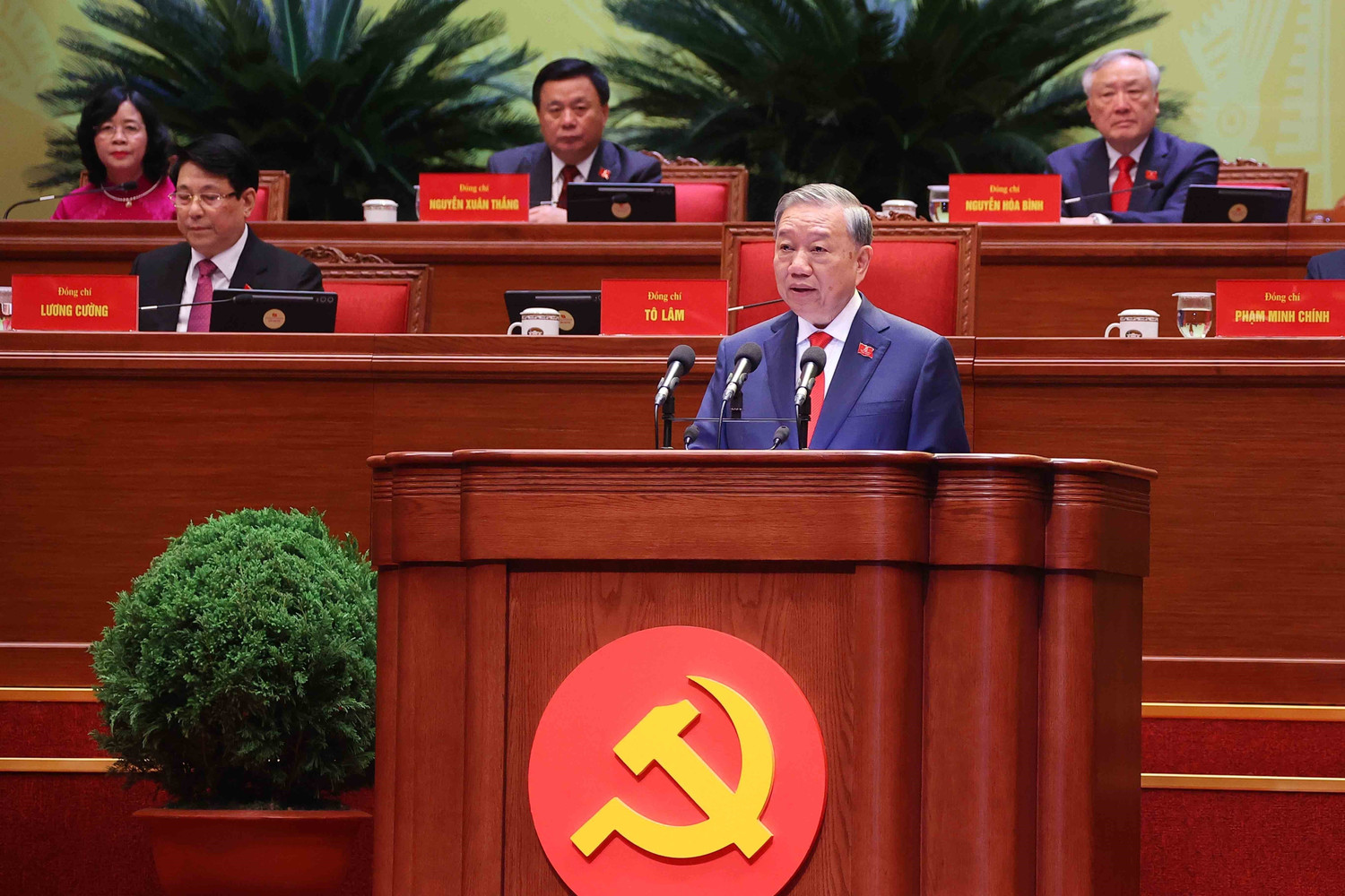 Khai mạc Đại hội XIV: Tổng Bí thư Tô Lâm trình bày Báo cáo về các văn kiện trình Đại hội XIV Đảng Cộng sản Việt Nam- Ảnh 2. Khai mạc Đại hội XIV: Tổng Bí thư Tô Lâm trình bày Báo cáo về các văn kiện trình Đại hội XIV Đảng Cộng sản Việt Nam- Ảnh 2.