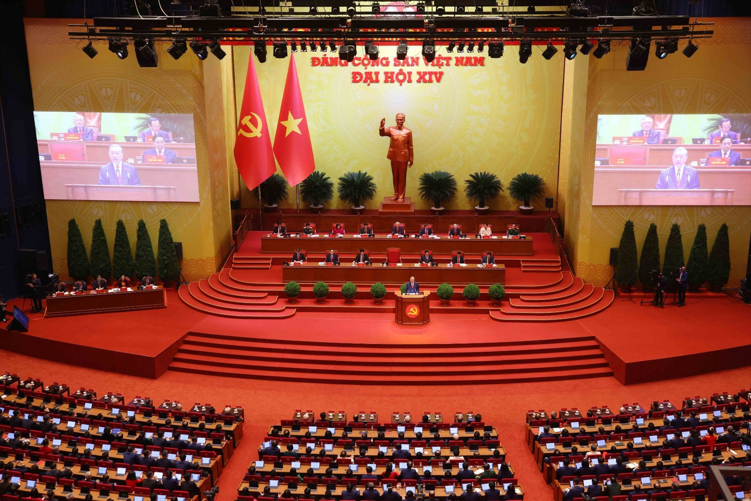 Khai mạc Đại hội XIV: Tổng Bí thư Tô Lâm trình bày Báo cáo về các văn kiện trình Đại hội XIV Đảng Cộng sản Việt Nam- Ảnh 3. Khai mạc Đại hội XIV: Tổng Bí thư Tô Lâm trình bày Báo cáo về các văn kiện trình Đại hội XIV Đảng Cộng sản Việt Nam- Ảnh 3.