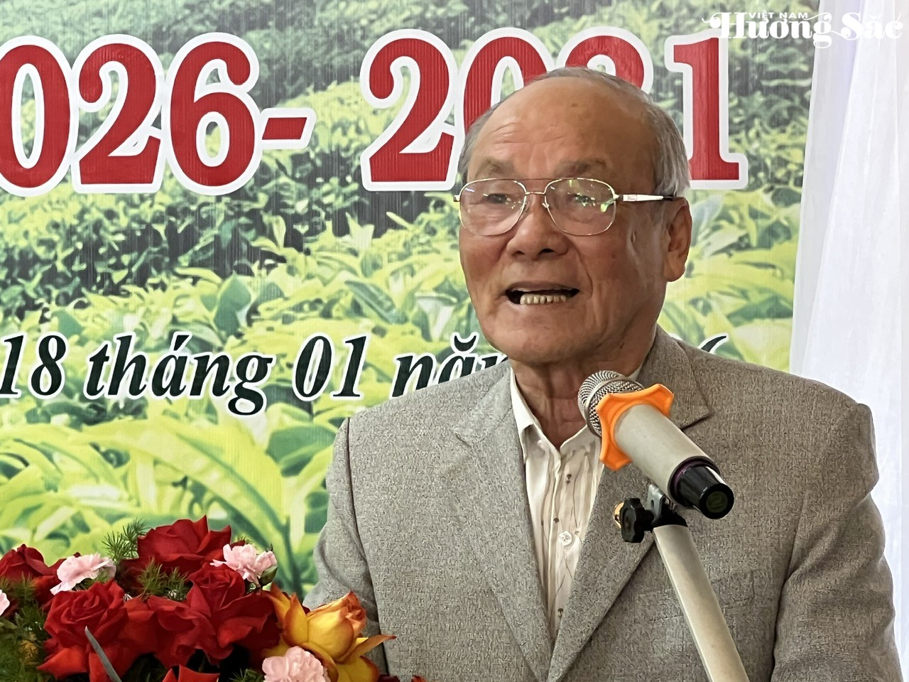 Đá cảnh Bảo Lộc: Từ phong trào tự phát đến hành trình chuyên nghiệp hóa Đá cảnh Bảo Lộc: Từ phong trào tự phát đến hành trình chuyên nghiệp hóa