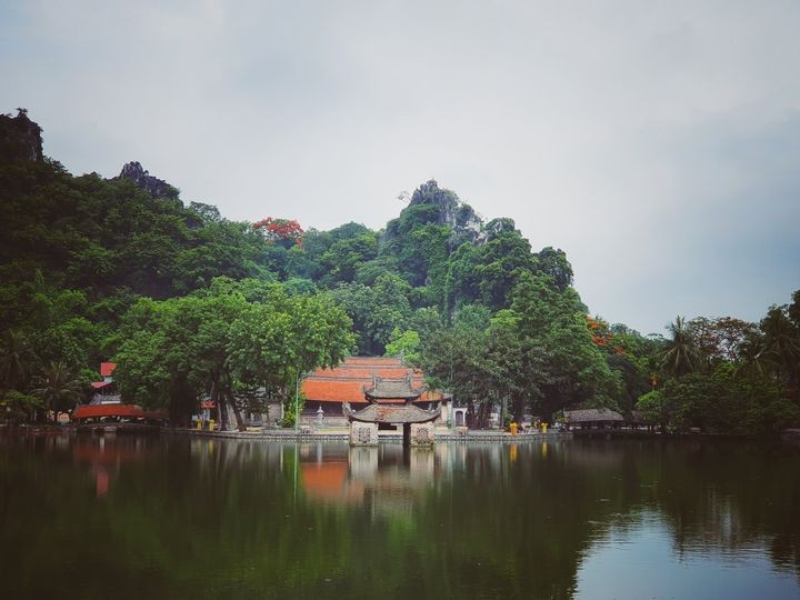 Không gian xanh trong chùa Việt và triết lý sống thuận tự nhiên Không gian xanh trong chùa Việt và triết lý sống thuận tự nhiên