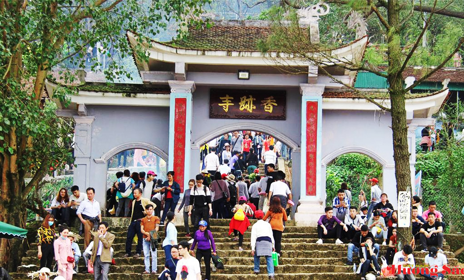 Hà Tĩnh: Chùa Hương Tích khai hội đầu xuân trong dịp tết Bính Ngọ Hà Tĩnh: Chùa Hương Tích khai hội đầu xuân trong dịp tết Bính Ngọ