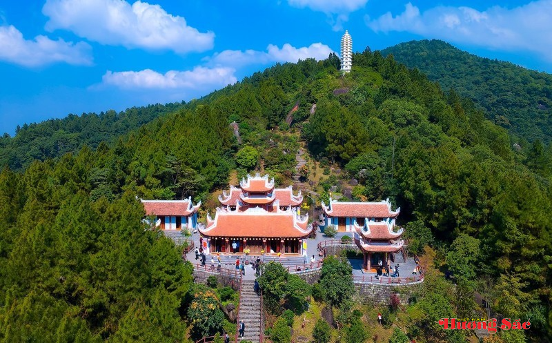 Hà Tĩnh: Chùa Hương Tích khai hội đầu xuân trong dịp tết Bính Ngọ Hà Tĩnh: Chùa Hương Tích khai hội đầu xuân trong dịp tết Bính Ngọ