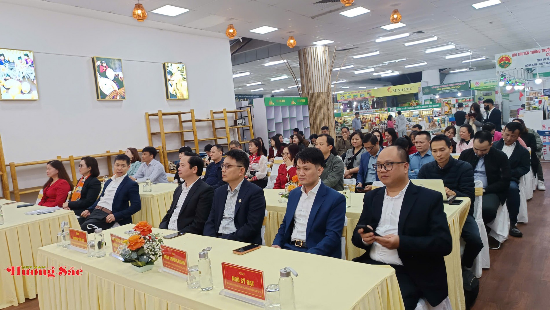 Hội chợ Xuân Bính Ngọ 2026 thúc đẩy tiêu thụ nông sản, lan tỏa tinh thần “Người Việt dùng hàng Việt” Hội chợ Xuân Bính Ngọ 2026 thúc đẩy tiêu thụ nông sản, lan tỏa tinh thần “Người Việt dùng hàng Việt”