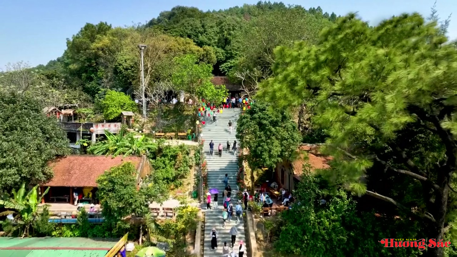 Hà Tĩnh: Các điểm văn hóa, tâm linh sẵn sàng đón khách thập phương du xuân Hà Tĩnh: Các điểm văn hóa, tâm linh sẵn sàng đón khách thập phương du xuân