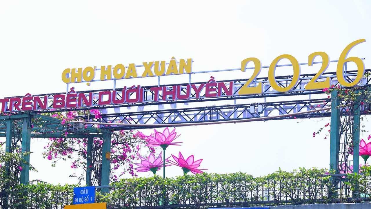 Thị trường hoa Tết: Những biến động âm thầm phía sau sắc xuân rực rỡ Thị trường hoa Tết: Những biến động âm thầm phía sau sắc xuân rực rỡ