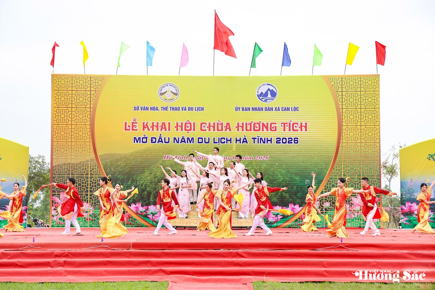 Hà Tĩnh: Khai hội chùa Hương Tích, khởi động mùa du lịch mới 2026