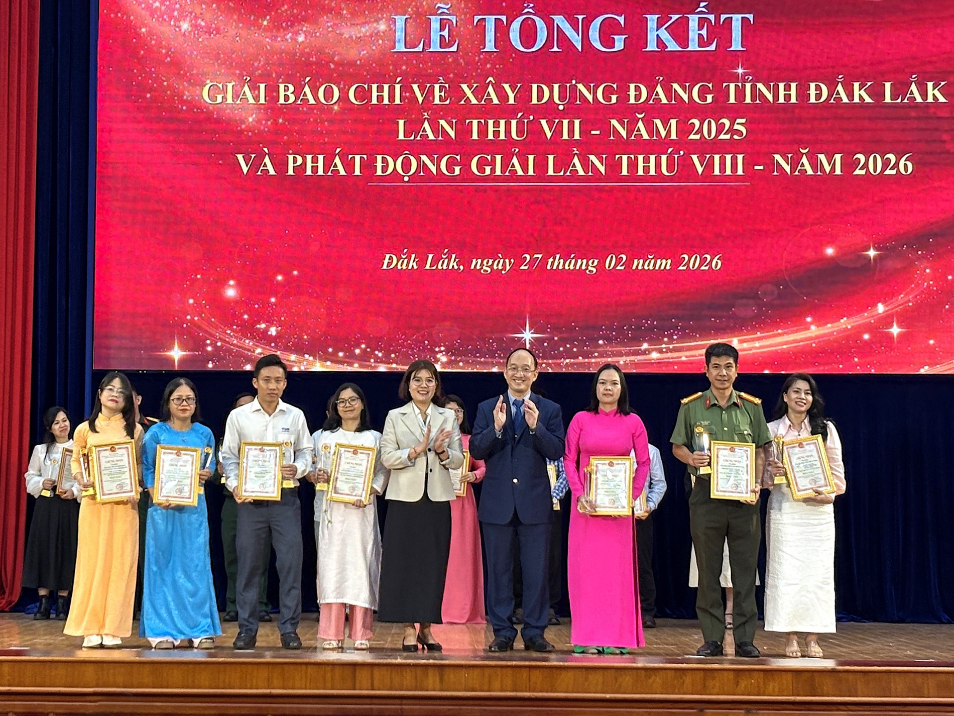 Đắk Lắk: Trao giải báo chí về xây dựng Đảng năm 2025, phát động Giải năm 2026 Đắk Lắk: Trao giải báo chí về xây dựng Đảng năm 2025, phát động Giải năm 2026