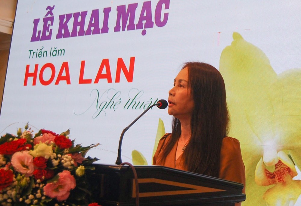 Phó Giám đốc Sở Văn hóa - Thể thao và Du lịch Lâm Đồng Nguyễn Thị Bích Ngọc phát biểu tai lễ khai mạc Festival Hoa Đà Lạt lần thứ X năm 2024 Phó Giám đốc Sở Văn hóa - Thể thao và Du lịch Lâm Đồng Nguyễn Thị Bích Ngọc phát biểu tai lễ khai mạc Festival Hoa Đà Lạt lần thứ X năm 2024