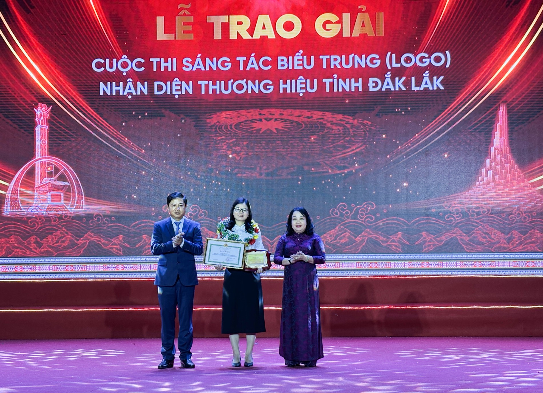 Đắk Lắk công bố biểu trưng nhận diện thương hiệu (Logo) chính thức Đắk Lắk công bố biểu trưng nhận diện thương hiệu (Logo) chính thức