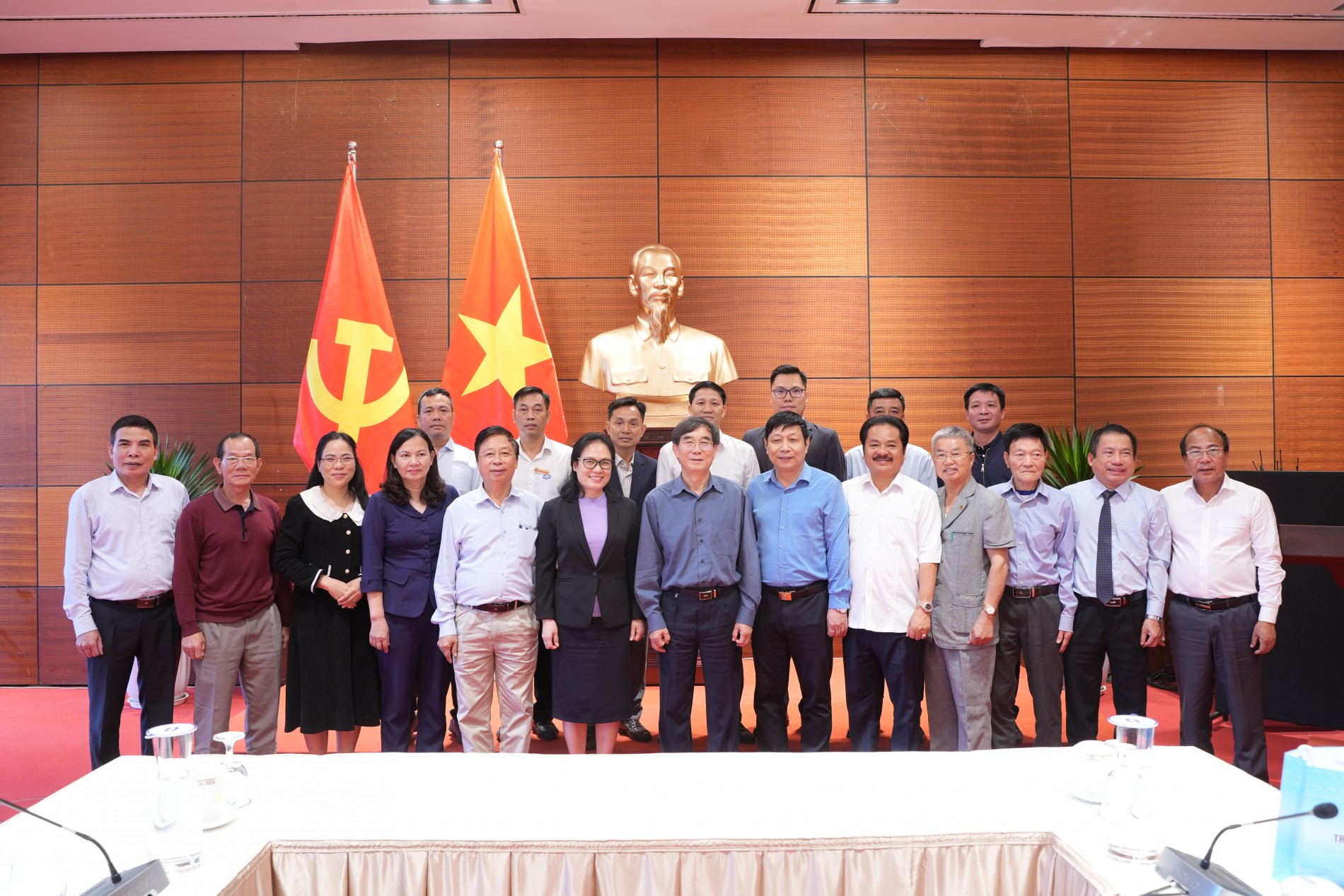 Tổng kết trưng bày cây cảnh phục vụ Đại hội XIV của Đảng: Dấu ấn phối hợp giữa Trung tâm Hội nghị Quốc gia và Hội Sinh vật cảnh Việt Nam Tổng kết trưng bày cây cảnh phục vụ Đại hội XIV của Đảng: Dấu ấn phối hợp giữa Trung tâm Hội nghị Quốc gia và Hội Sinh vật cảnh Việt Nam