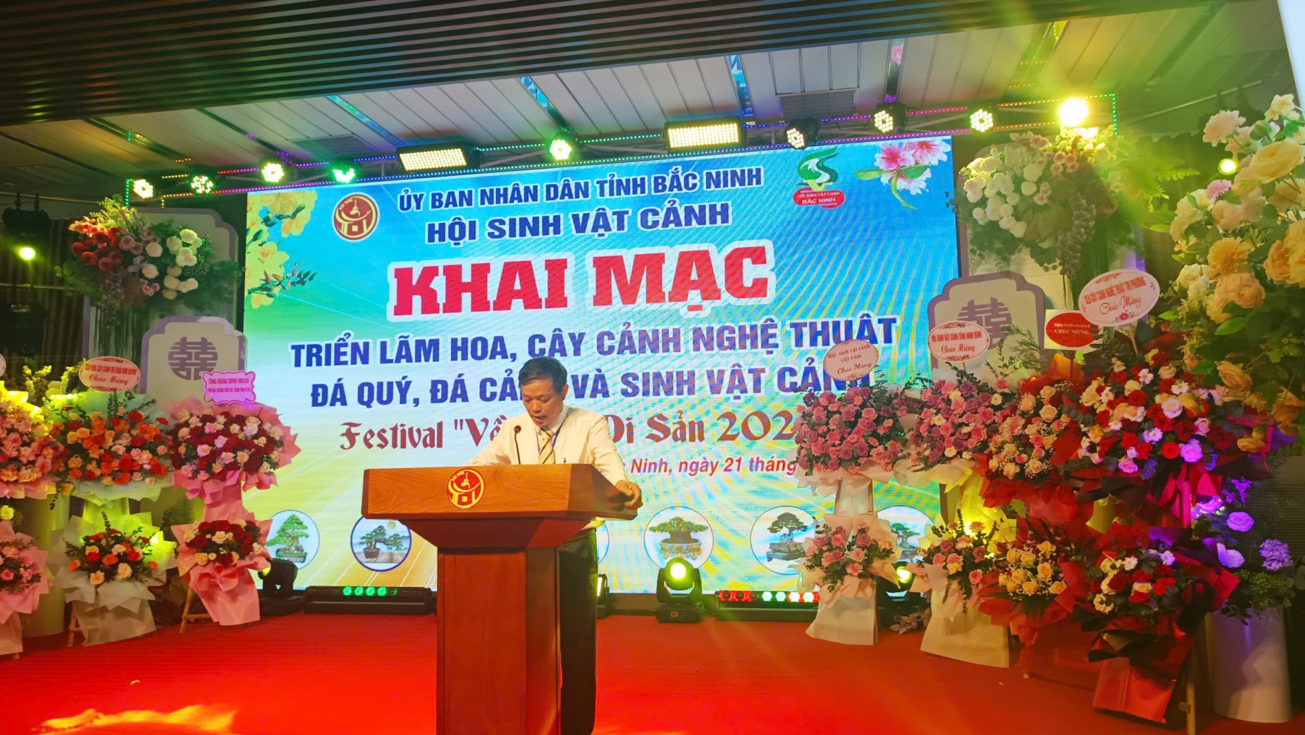 Triển lãm hoa cây cảnh nghệ thuật chào mừng Festival “Về miền di sản 2026” Triển lãm hoa cây cảnh nghệ thuật chào mừng Festival “Về miền di sản 2026”