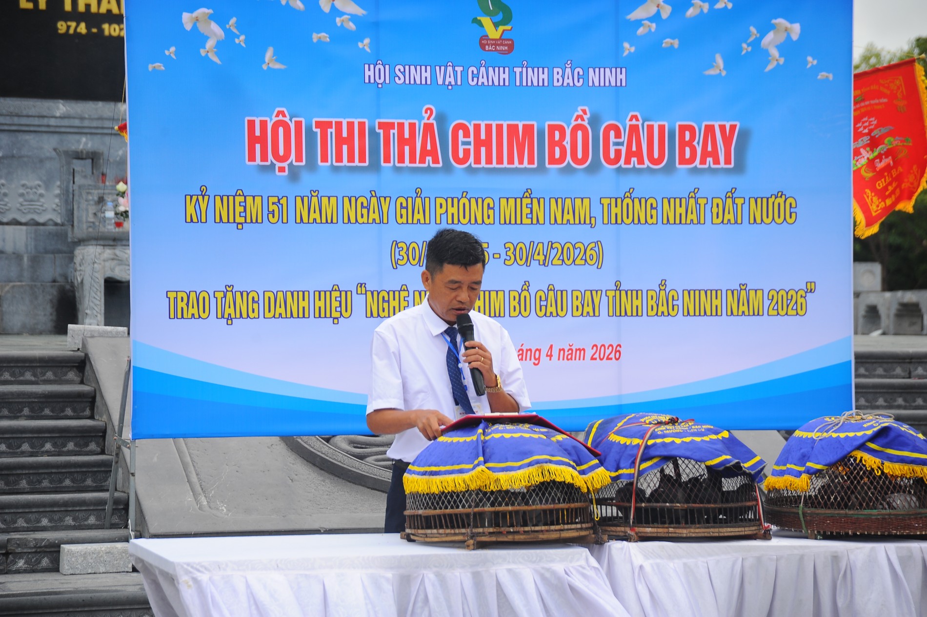 Thả chim bồ câu: Gửi ước vọng hòa bình trên bầu trời Kinh Bắc Thả chim bồ câu: Gửi ước vọng hòa bình trên bầu trời Kinh Bắc