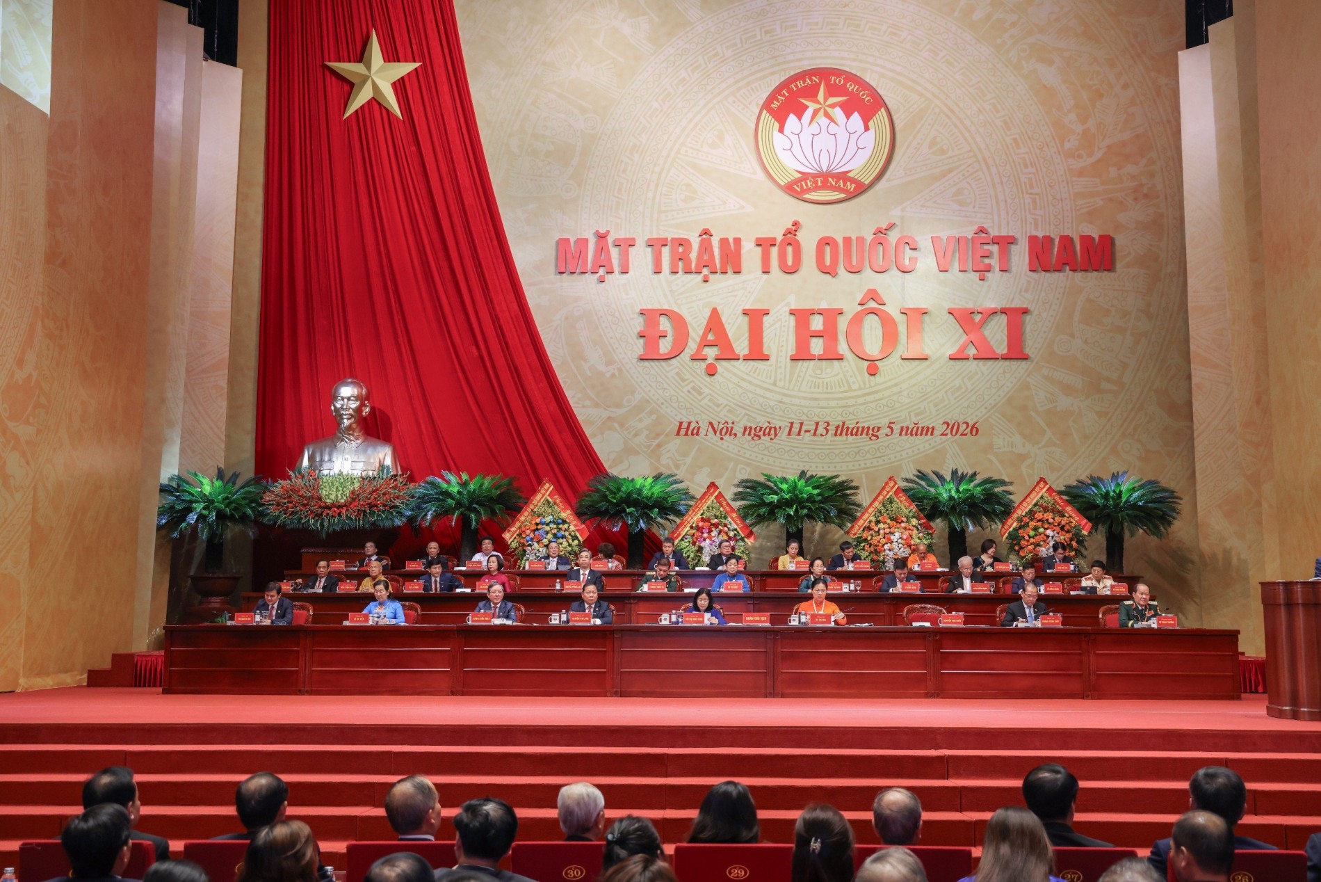 Mặt trận Tổ quốc Việt Nam bước vào nhiệm kỳ mới với tầm vóc và kỳ vọng mới Mặt trận Tổ quốc Việt Nam bước vào nhiệm kỳ mới với tầm vóc và kỳ vọng mới
