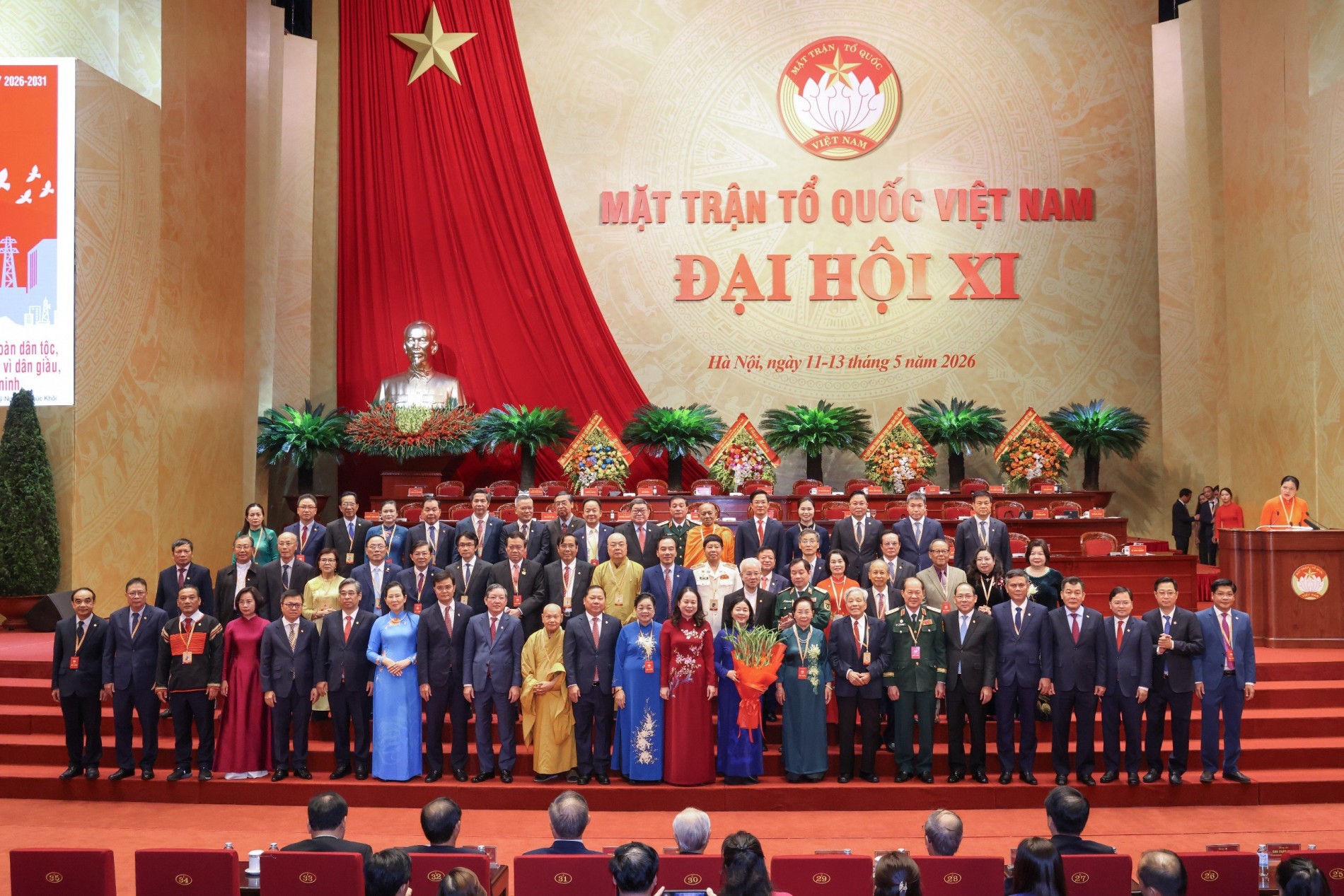 Mặt trận Tổ quốc Việt Nam bước vào nhiệm kỳ mới với tầm vóc và kỳ vọng mới Mặt trận Tổ quốc Việt Nam bước vào nhiệm kỳ mới với tầm vóc và kỳ vọng mới