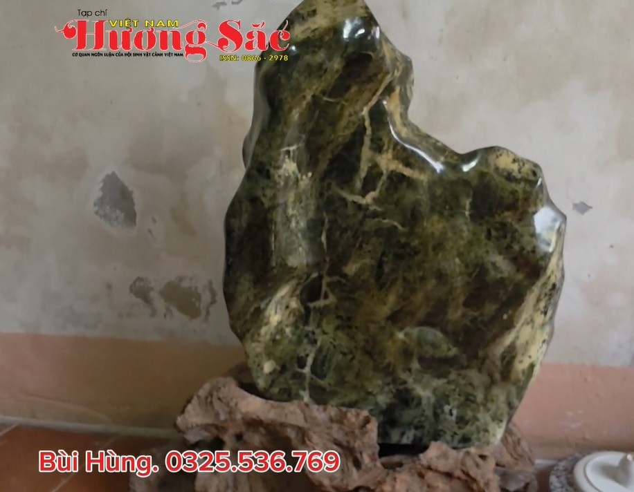 Khám phá 5 tác phẩm đá Suiseki thiên tạo hiếm có tại Ninh Bình Khám phá 5 tác phẩm đá Suiseki thiên tạo hiếm có tại Ninh Bình