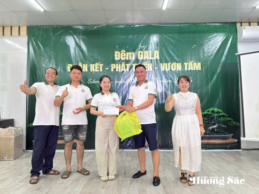 Sầm Sơn: Điểm đến giao lưu cây cảnh nghệ thuật bonsai Sầm Sơn: Điểm đến giao lưu cây cảnh nghệ thuật bonsai