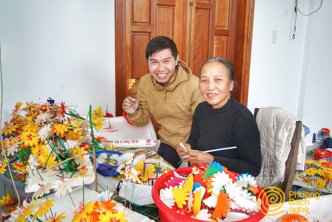 Phục sinh dòng tranh đã biến mất hàng chục năm: Kỳ tích từ một người yêu di sản Phục sinh dòng tranh đã biến mất hàng chục năm: Kỳ tích từ một người yêu di sản
