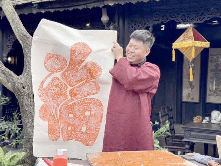 Phục sinh dòng tranh đã biến mất hàng chục năm: Kỳ tích từ một người yêu di sản Phục sinh dòng tranh đã biến mất hàng chục năm: Kỳ tích từ một người yêu di sản