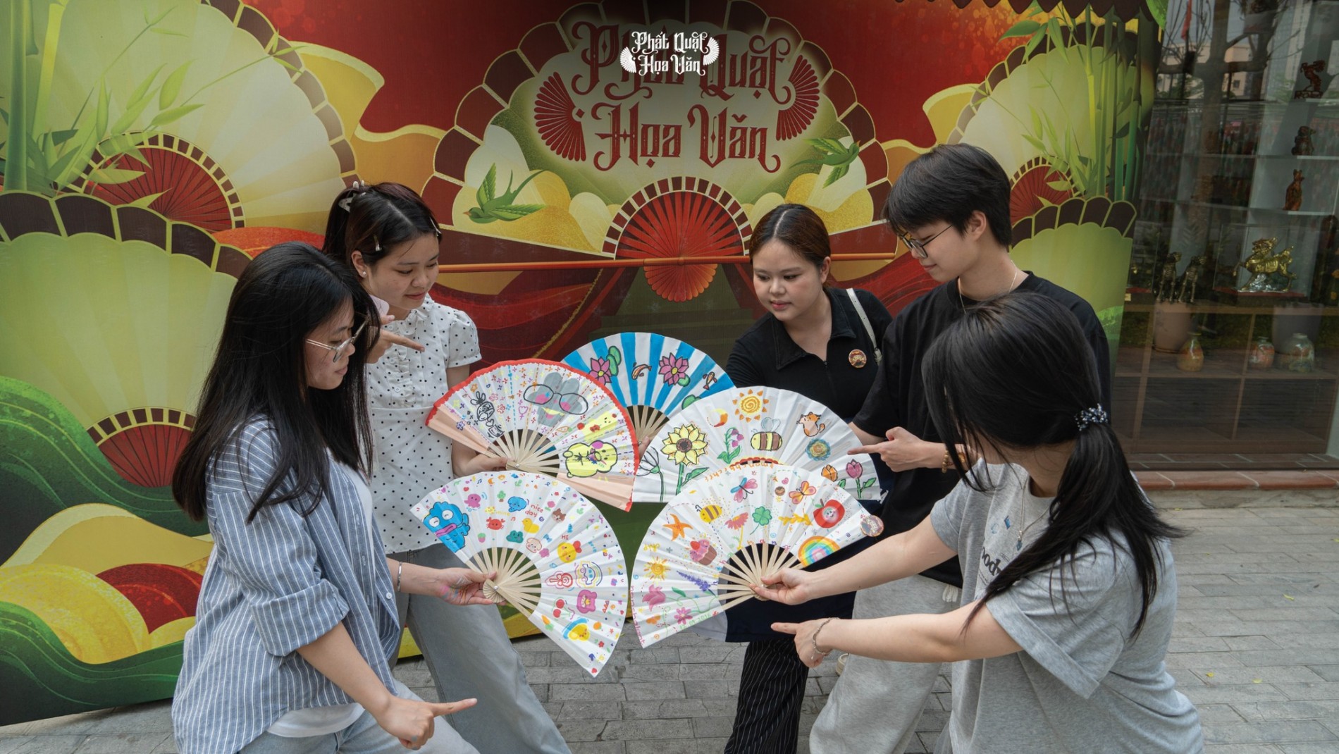Nghệ nhân và sứ mệnh gìn giữ hồn nghề Việt Nghệ nhân và sứ mệnh gìn giữ hồn nghề Việt