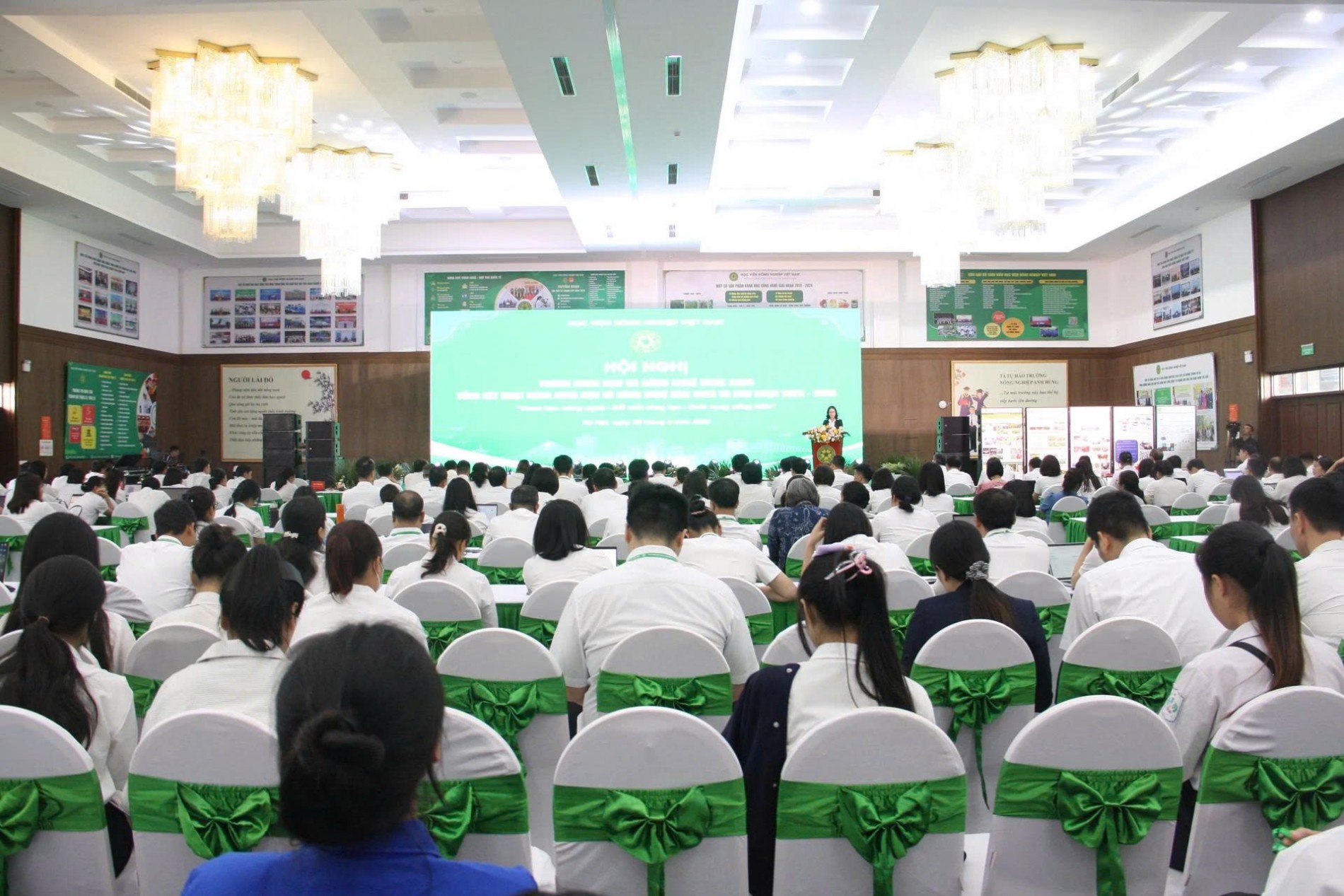 Học viện Nông nghiệp Việt Nam xây dựng hệ sinh thái đổi mới sáng tạo phục vụ nông nghiệp bền vững Học viện Nông nghiệp Việt Nam xây dựng hệ sinh thái đổi mới sáng tạo phục vụ nông nghiệp bền vững