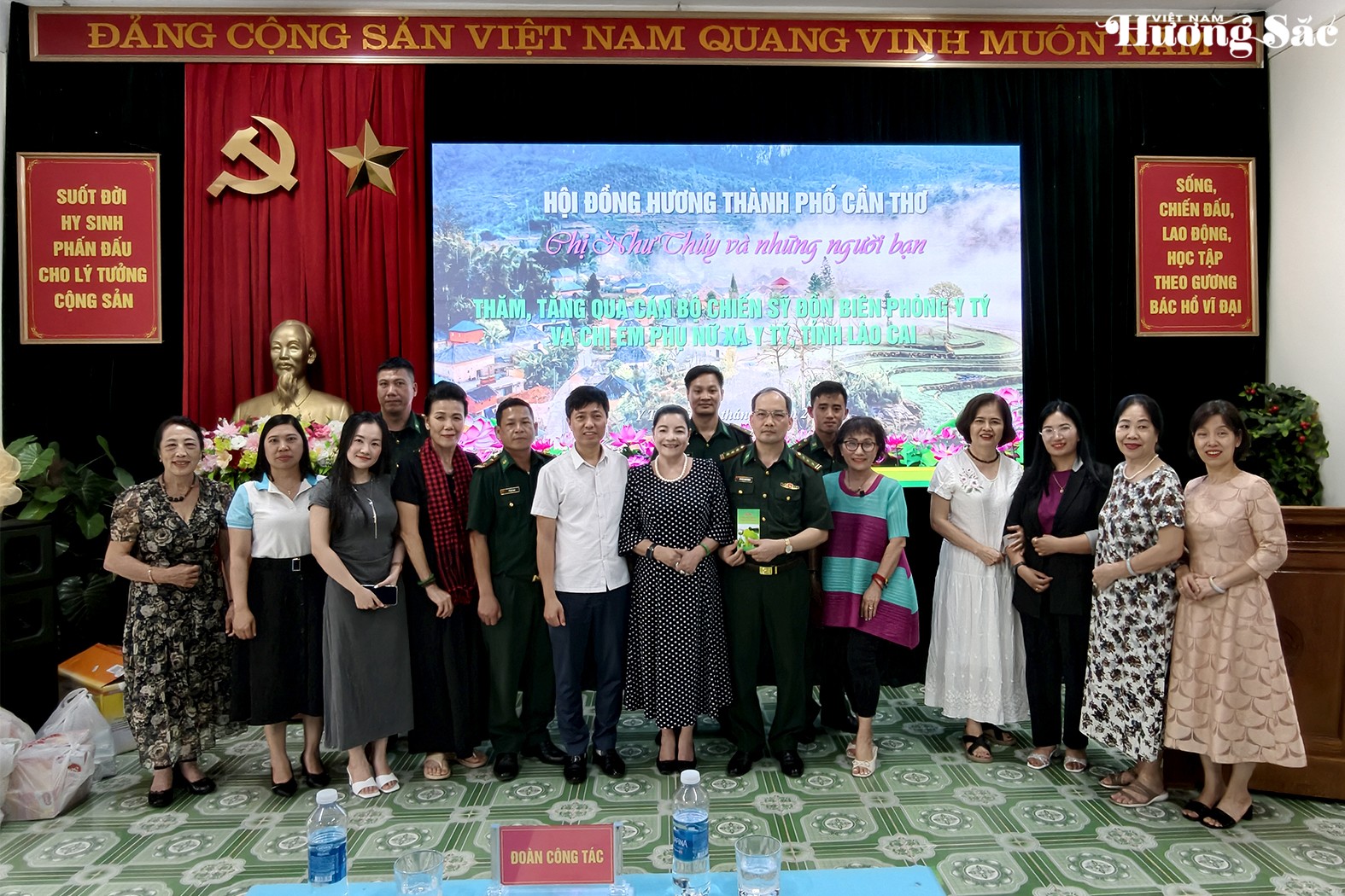 Giữa Y Tý đại ngàn: Ấm áp nghĩa tình biên cương Giữa Y Tý đại ngàn: Ấm áp nghĩa tình biên cương