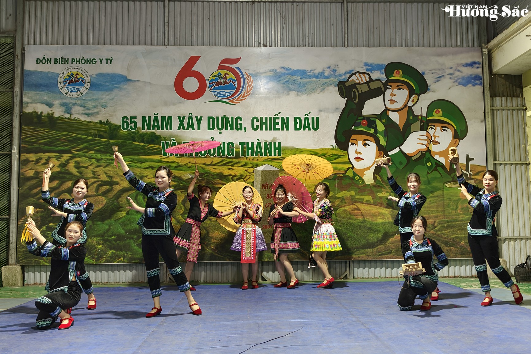 Giữa Y Tý đại ngàn: Ấm áp nghĩa tình biên cương Giữa Y Tý đại ngàn: Ấm áp nghĩa tình biên cương