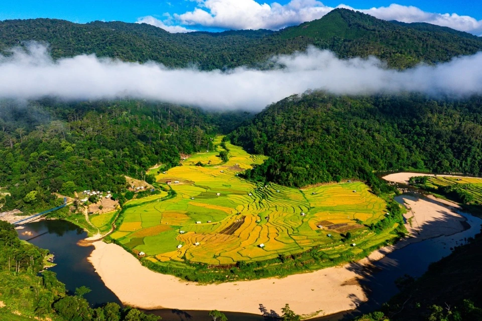 Khung cảnh như tranh ở Kon Tu Rằng hút khách đến Măng Đen
