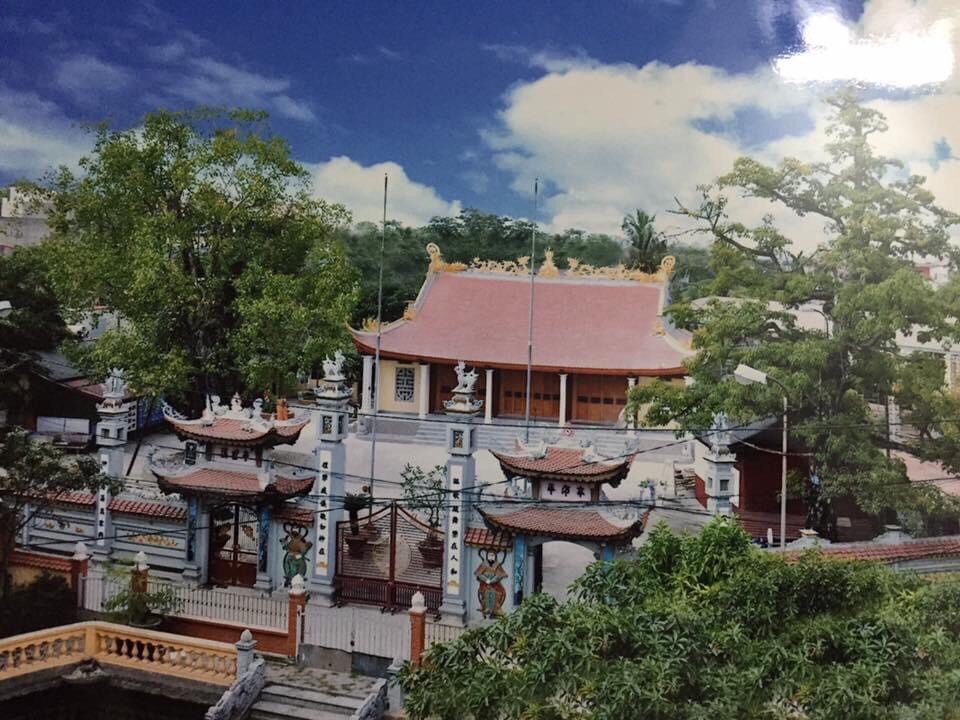 Ngắm cây gạo, cây bồ đề hơn 300 tuổi ở đình làng cổ Hải Phòng Ngắm cây gạo, cây bồ đề hơn 300 tuổi ở đình làng cổ Hải Phòng