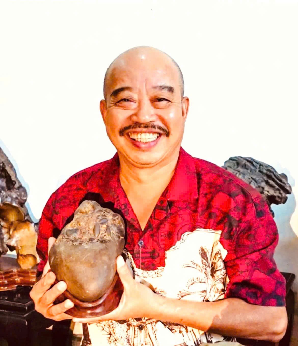 Phan Khôi – người gìn giữ và lan tỏa vẻ đẹp đá cảnh Duy Trung Phan Khôi – người gìn giữ và lan tỏa vẻ đẹp đá cảnh Duy Trung