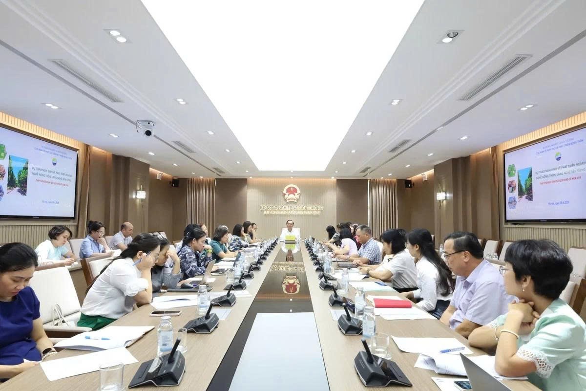 Bộ Nông nghiệp và Môi trường lấy ý kiến hoàn thiện Nghị định phát triển ngành nghề nông thôn Bộ Nông nghiệp và Môi trường lấy ý kiến hoàn thiện Nghị định phát triển ngành nghề nông thôn