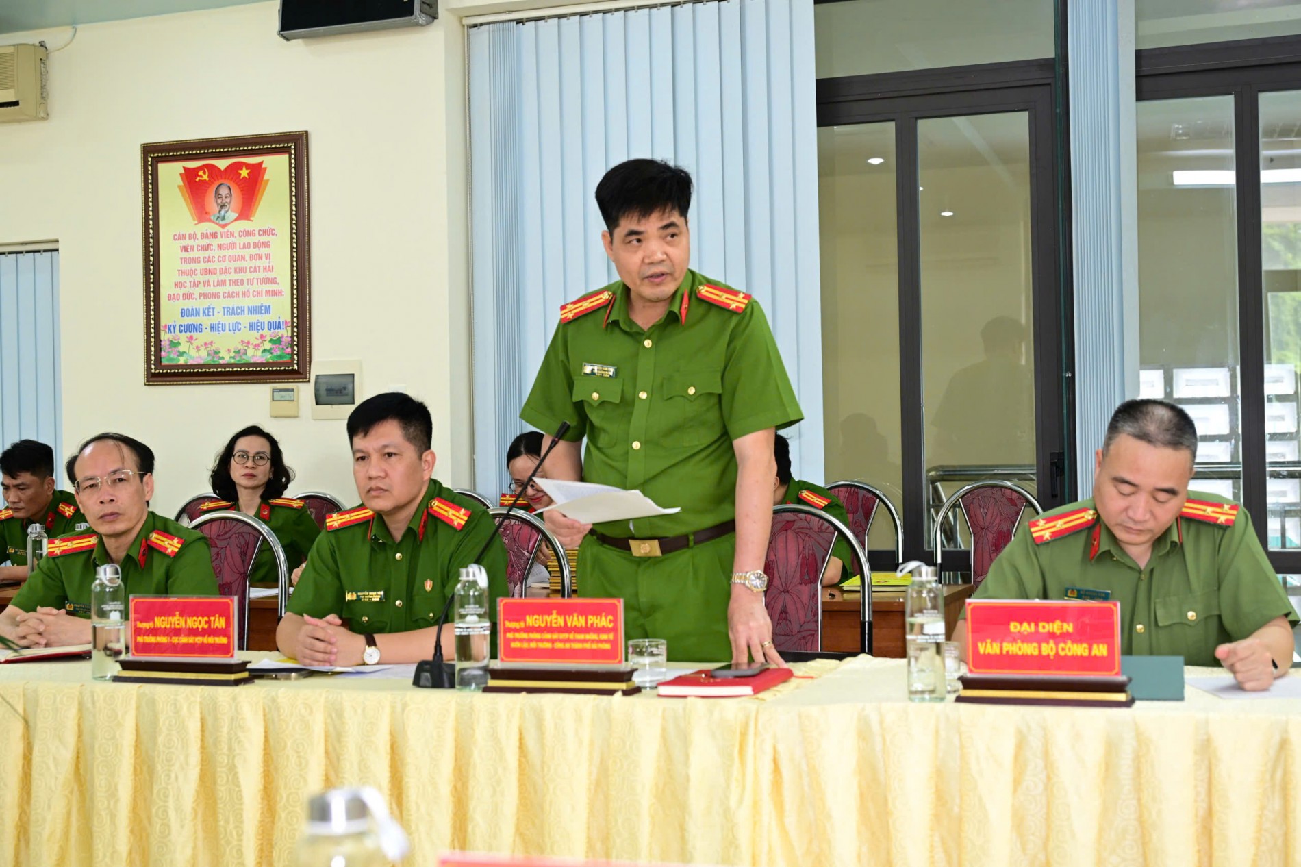 Quản lý động vật rừng thông thường: Cần hiểu đúng quy định đối với người nuôi chim cảnh Quản lý động vật rừng thông thường: Cần hiểu đúng quy định đối với người nuôi chim cảnh