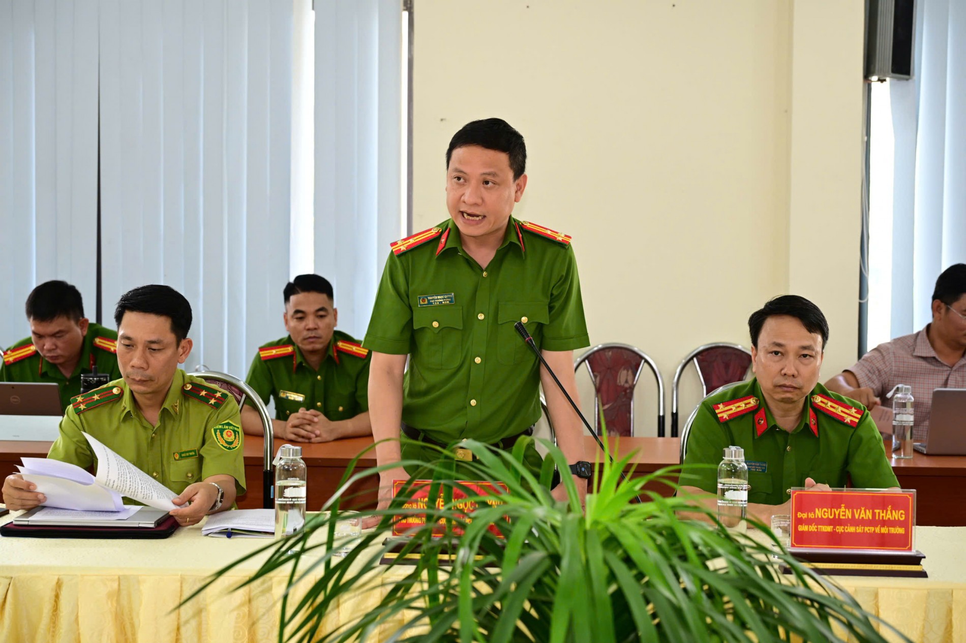 Quản lý động vật rừng thông thường: Cần hiểu đúng quy định đối với người nuôi chim cảnh Quản lý động vật rừng thông thường: Cần hiểu đúng quy định đối với người nuôi chim cảnh