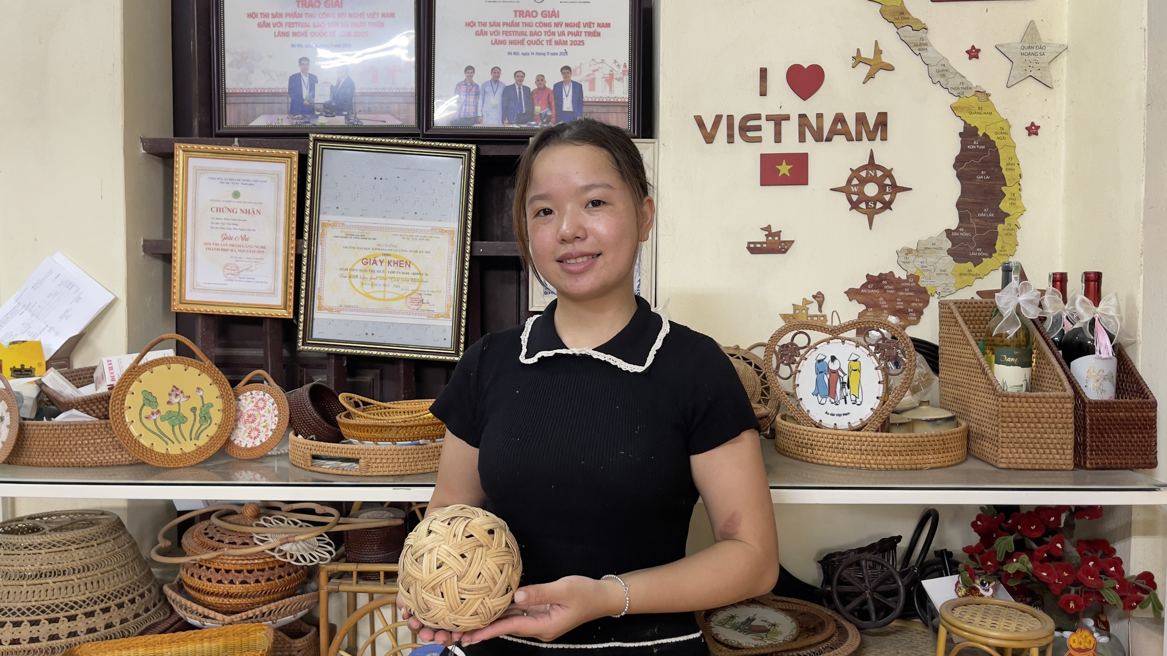 Làng nghề mây tre đan Phú Vinh trên hành trình chinh phục thị trường quốc tế