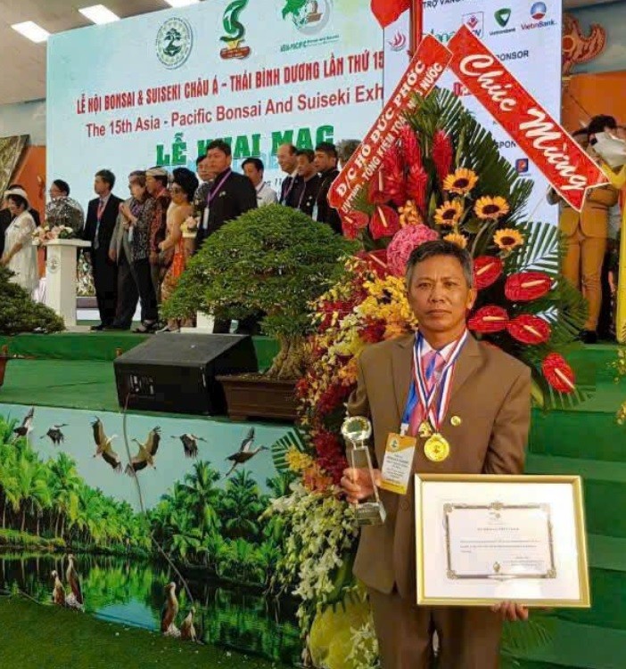 Người truyền lửa cho niềm đam mê ngoạn thạch Người truyền lửa cho niềm đam mê ngoạn thạch