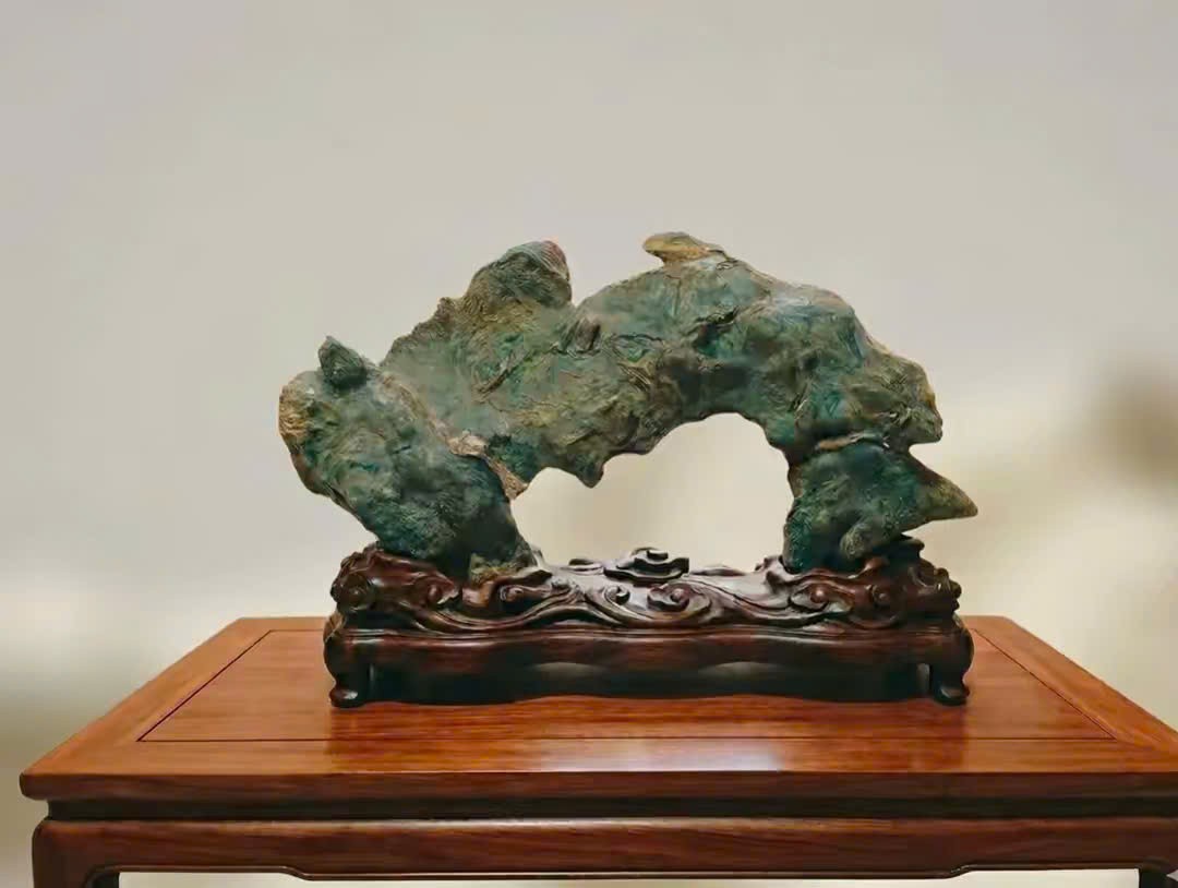 Suiseki: Bộ môn nghệ thuật không do con người tạo ra và những triết lý nhân sinh sâu sắc Suiseki: Bộ môn nghệ thuật không do con người tạo ra và những triết lý nhân sinh sâu sắc