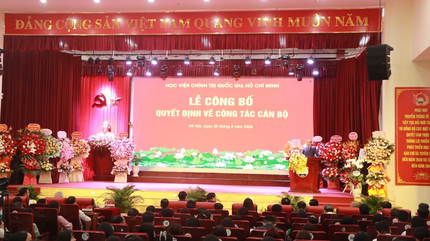 Lễ công bố quyết định bổ nhiệm lại Giám đốc và bổ nhiệm Phó Giám đốc thường trực Học viện Báo chí và Tuyên truyền Lễ công bố quyết định bổ nhiệm lại Giám đốc và bổ nhiệm Phó Giám đốc thường trực Học viện Báo chí và Tuyên truyền
