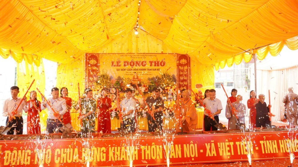 Khởi công xây dựng chùa Hưng Khánh: Dấu mốc mới trong gìn giữ văn hóa tâm linh quê hương Việt Tiến Khởi công xây dựng chùa Hưng Khánh: Dấu mốc mới trong gìn giữ văn hóa tâm linh quê hương Việt Tiến