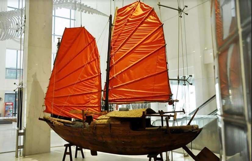 Khai trương tour trải nghiệm thuyền ba vách trên vịnh Hạ Long