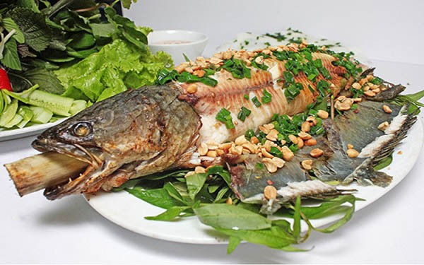Về miệt vườn Cần Thơ thưởng thức gỏi gà măng cụt và đặc sản miền sông nước