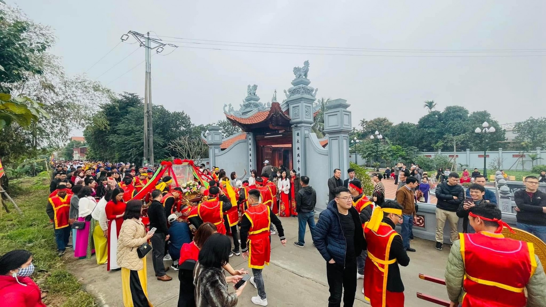 Châu Khê – Cái nôi của nghề đúc bạc và chế tác vàng bạc truyền thống Châu Khê – Cái nôi của nghề đúc bạc và chế tác vàng bạc truyền thống