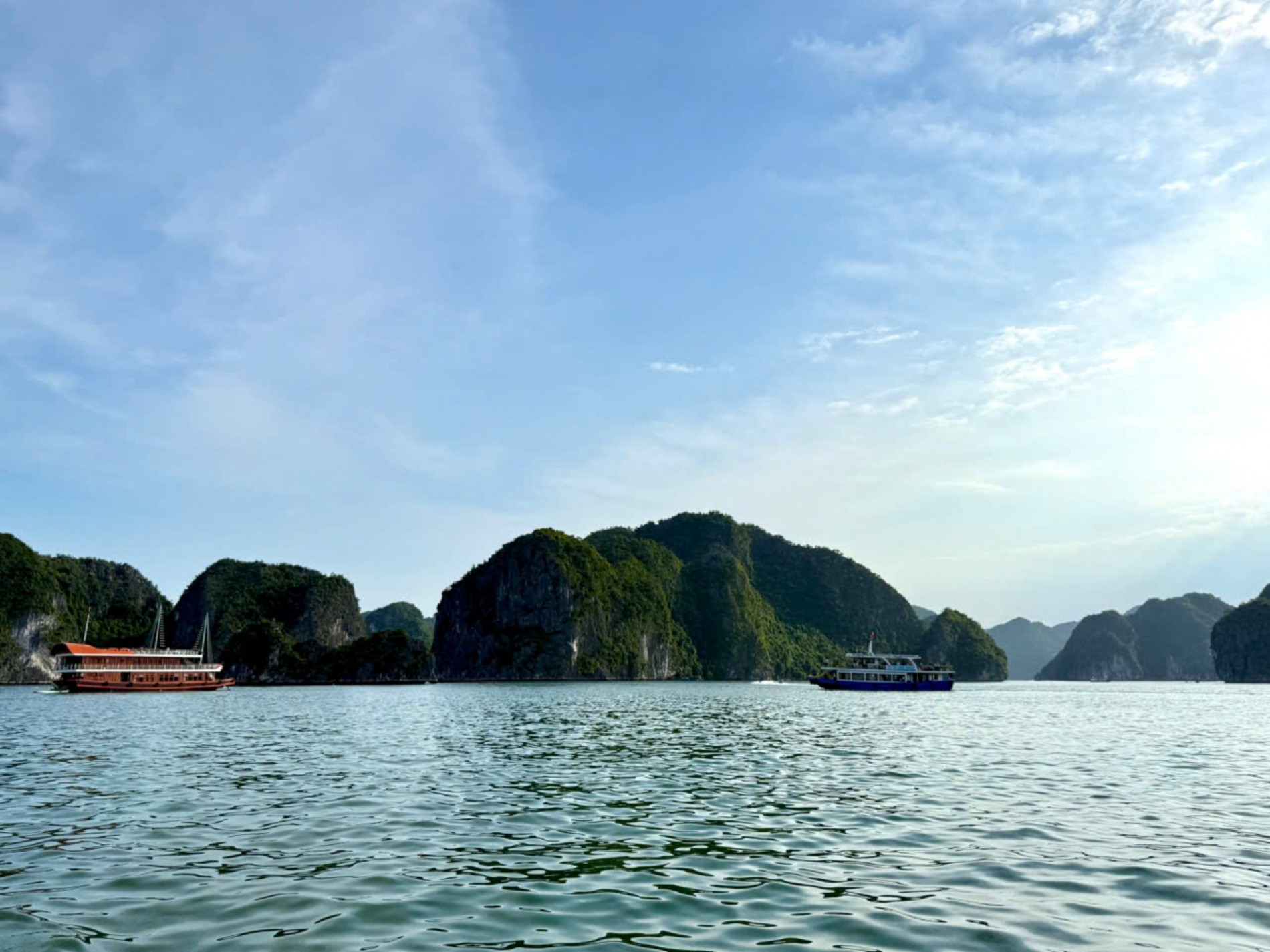 Vịnh Lan Hạ: Bản hòa ca của biển trời và những xúc cảm khó quên