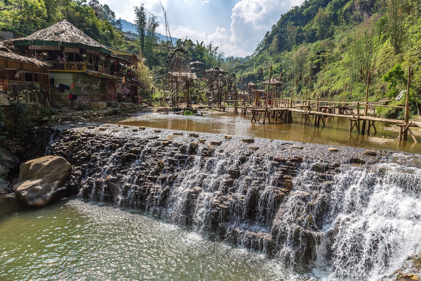 Vẻ đẹp và bản sắc đưa bản Cát Cát vào đề cử Làng du lịch tốt nhất thế giới Vẻ đẹp và bản sắc đưa bản Cát Cát vào đề cử Làng du lịch tốt nhất thế giới