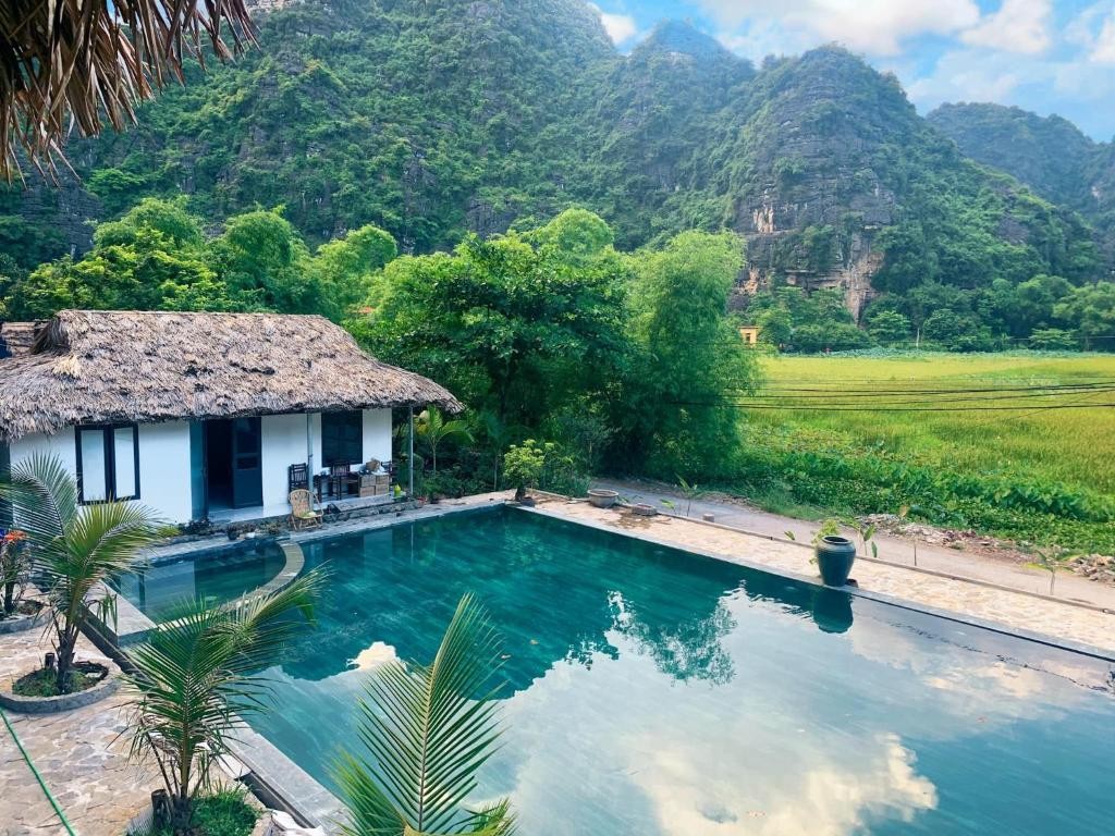 Vì sao Ninh Bình được vinh danh là Điểm đến hàng đầu châu Á tại World Travel Awards 2025? Vì sao Ninh Bình được vinh danh là Điểm đến hàng đầu châu Á tại World Travel Awards 2025?